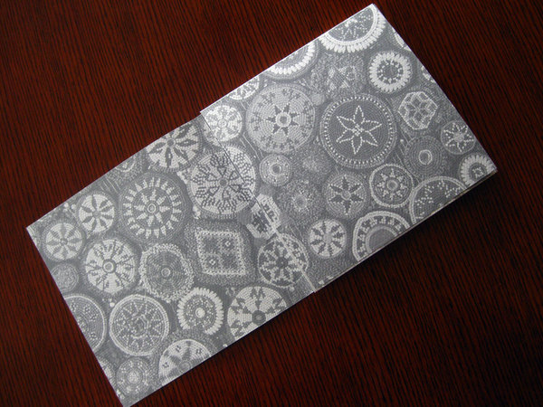 Nick Cave 防治面料畫(huà)冊(cè)設(shè)計(jì)-尚略上海畫(huà)冊(cè)設(shè)計(jì)公司分享4-畫(huà)冊(cè)扉頁(yè)設(shè)計(jì)