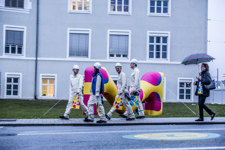 德國默克集團(tuán)新英文文字商標(biāo)LOGO設(shè)計(jì)-上海LOGO設(shè)計(jì)公司設(shè)計(jì)資訊20