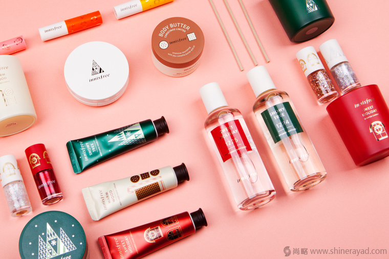 18上海包裝設(shè)計公司-韓國 Innisfree 女性化妝品護(hù)膚品品牌圣誕節(jié)日裝包裝設(shè)計