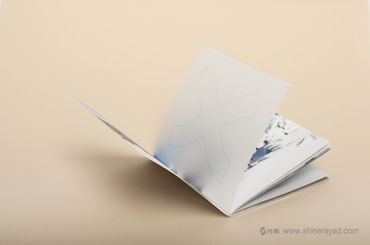 上海畫冊(cè)設(shè)計(jì)公司欣賞-格蘭德瓦利拉滑雪場(chǎng)宣傳畫冊(cè)設(shè)計(jì)畫冊(cè)鏤空封套設(shè)計(jì)4 上海畫冊(cè)設(shè)計(jì)公司欣賞-格蘭德瓦利拉滑雪場(chǎng)宣傳畫冊(cè)設(shè)計(jì)畫冊(cè)鏤空封套設(shè)計(jì)4