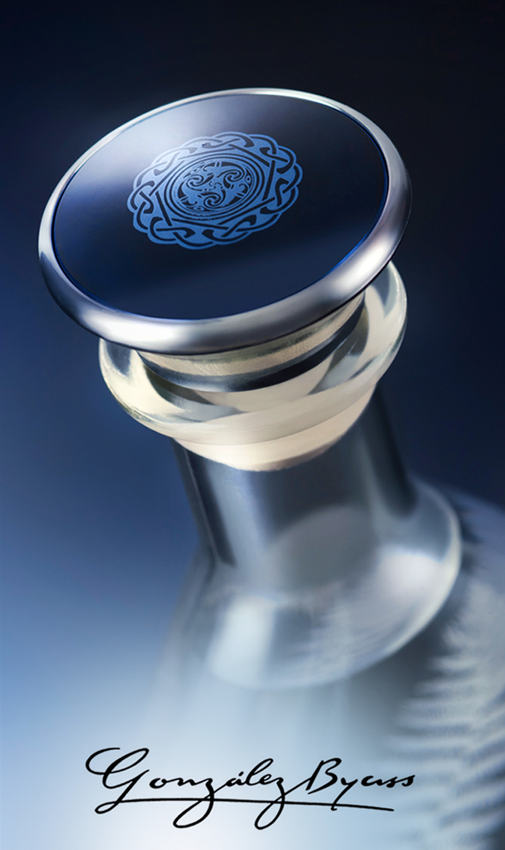 Druide伏特加酒品牌標志設(shè)計與瓶瓶型設(shè)計包裝設(shè)計4