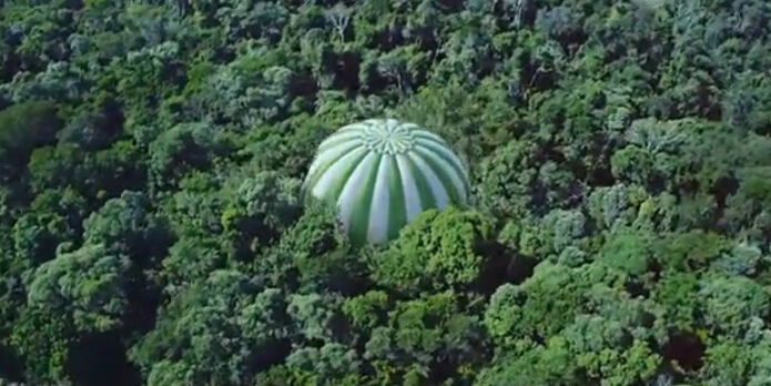 巴黎水Perrier氣泡水快樂氣球篇TVC電視廣告-廣告截圖1