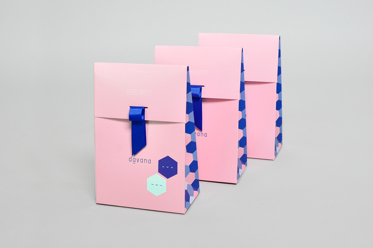 6.Davana 在線禮品網(wǎng)站禮品包裝袋子設(shè)計(jì) 6.Davana 在線禮品網(wǎng)站禮品包裝袋子設(shè)計(jì)