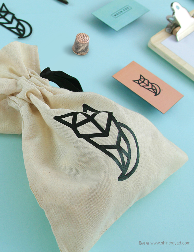 moon fox 月亮狐貍女性內(nèi)衣服飾品牌VI形象設(shè)計13