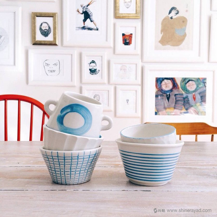 白色瓷器瓷杯淡藍(lán)水彩藝術(shù)創(chuàng)意設(shè)計(jì)欣賞5