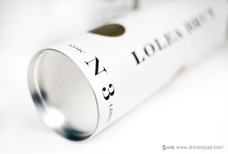 西班牙Lolea 氣泡酒包裝設(shè)計白金色系列-上海包裝設(shè)計公司11 西班牙Lolea 氣泡酒包裝設(shè)計白金色系列-上海包裝設(shè)計公司11