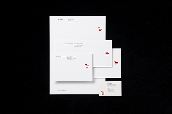 Ventures 指數(shù)投資公司抽象手形VI設(shè)計(jì)-上海VI設(shè)計(jì)公司3 Ventures 指數(shù)投資公司抽象手形VI設(shè)計(jì)-上海VI設(shè)計(jì)公司3