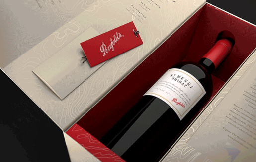 紅酒包裝設計。3D建模和渲染里昂視覺效果 紅酒包裝設計。3D建模和渲染里昂視覺效果