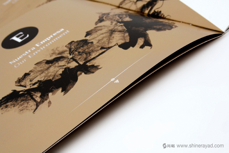 非常高檔藝術(shù)的暗金色Covi?as葡萄酒酒莊宣傳畫冊設(shè)計-上海宣傳畫冊設(shè)計公司11