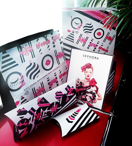 絲芙蘭化妝品2014年的節(jié)日包裝設(shè)計(jì)--上海包裝設(shè)計(jì)公司