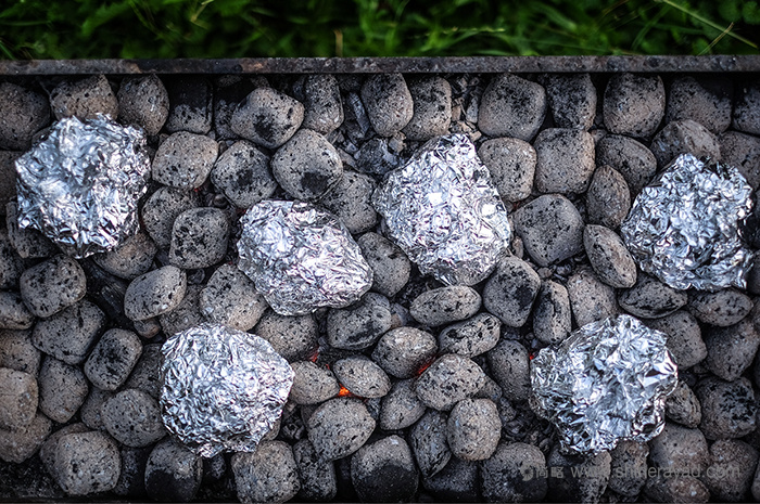 調(diào)味品包裝設(shè)計案例： SOS 燒烤醬包裝設(shè)計-上海包裝設(shè)計-上海品牌設(shè)計欣賞15