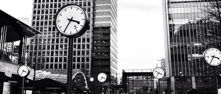 Travel Time 黑白插畫設(shè)計(jì)-上海品牌策劃設(shè)計(jì)公司3