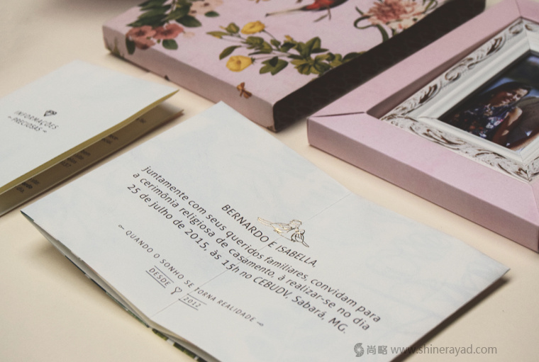 國(guó)外婚禮邀請(qǐng)函物料花鳥(niǎo)插畫(huà)設(shè)計(jì)藝術(shù)設(shè)計(jì)-上海品牌策劃設(shè)計(jì)公司7