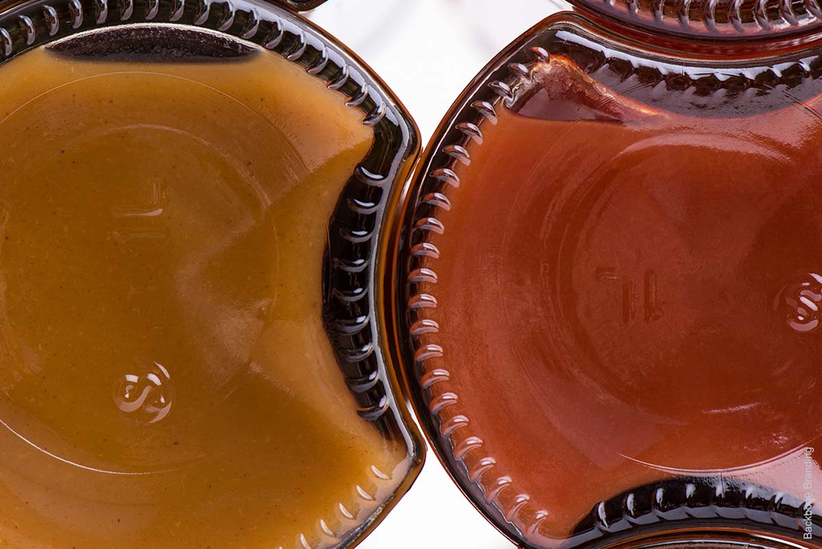 被咬了一口的Yan天然健康有機(jī)果汁飲料產(chǎn)品包裝設(shè)計瓶型設(shè)計