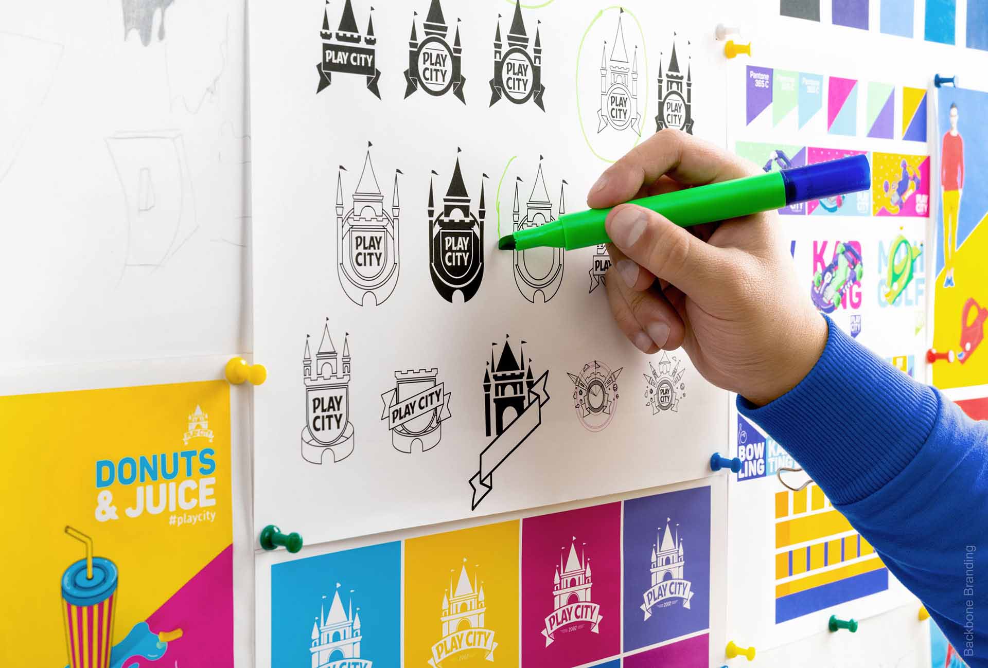 矢量圖畫(huà)風(fēng)格Play City 娛樂(lè)公園vi形象設(shè)計(jì)——展現(xiàn)游戲與現(xiàn)實(shí)交融