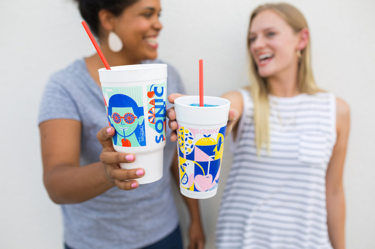 時(shí)尚餐飲品牌設(shè)計(jì)-Sonic外賣飲料杯餐飲盒子包裝設(shè)計(jì),給您深深的夏日懷念 時(shí)尚餐飲品牌設(shè)計(jì)-Sonic外賣飲料杯餐飲盒子包裝設(shè)計(jì),給您深深的夏日懷念