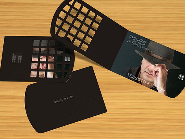 上海畫(huà)冊(cè)設(shè)計(jì)公司-25個(gè)可以增加銷售的宣傳畫(huà)冊(cè)設(shè)計(jì)技巧-利用打孔