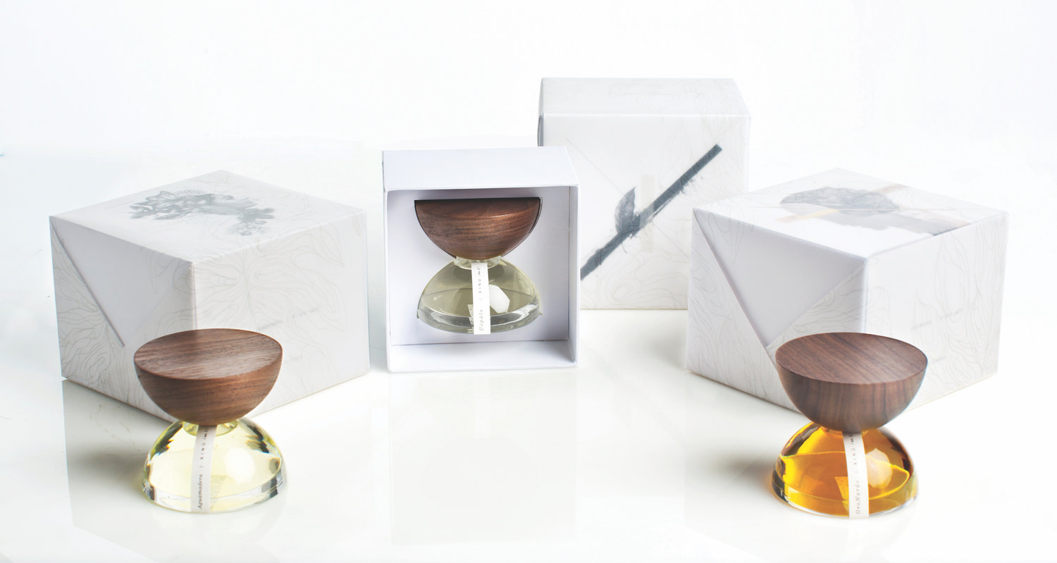 INDULGE YOUR SENSES WITH UNIQUE XINU? FRAGRANCES香水包裝設(shè)計(jì)-上海包裝設(shè)計(jì)公司 INDULGE YOUR SENSES WITH UNIQUE XINU? FRAGRANCES香水包裝設(shè)計(jì)-上海包裝設(shè)計(jì)公司