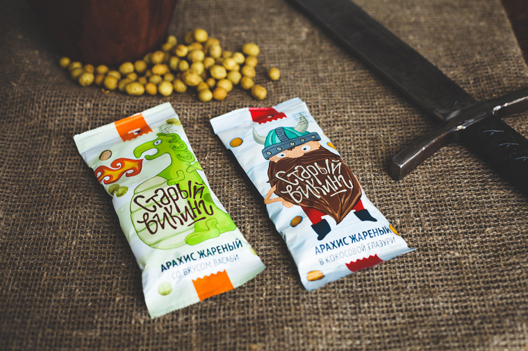 維京海盜品牌花生休閑食品包裝設(shè)計“海盜插畫設(shè)計篇”-上海包裝設(shè)計公司欣賞 維京海盜品牌花生休閑食品包裝設(shè)計“海盜插畫設(shè)計篇”-上海包裝設(shè)計公司欣賞