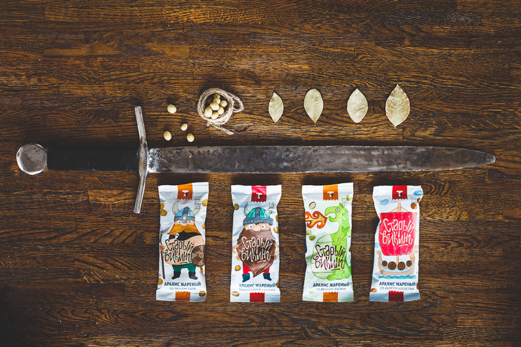 維京海盜品牌花生休閑食品包裝設(shè)計“海盜插畫設(shè)計篇”-上海包裝設(shè)計公司欣賞 維京海盜品牌花生休閑食品包裝設(shè)計“海盜插畫設(shè)計篇”-上海包裝設(shè)計公司欣賞