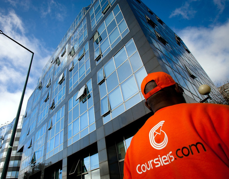 Coursiers快遞公司品牌形象設(shè)計-VI設(shè)計-上海品牌設(shè)計公司 Coursiers快遞公司品牌形象設(shè)計-VI設(shè)計-上海品牌設(shè)計公司