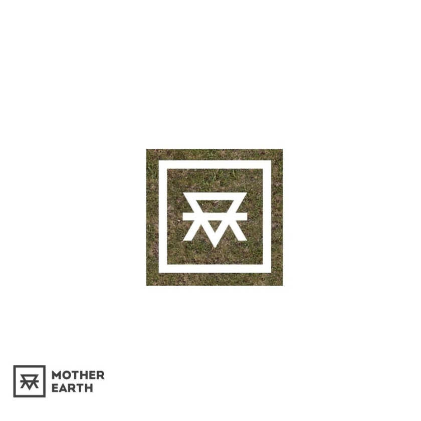 顯示力量的方形標(biāo)志設(shè)計(jì)