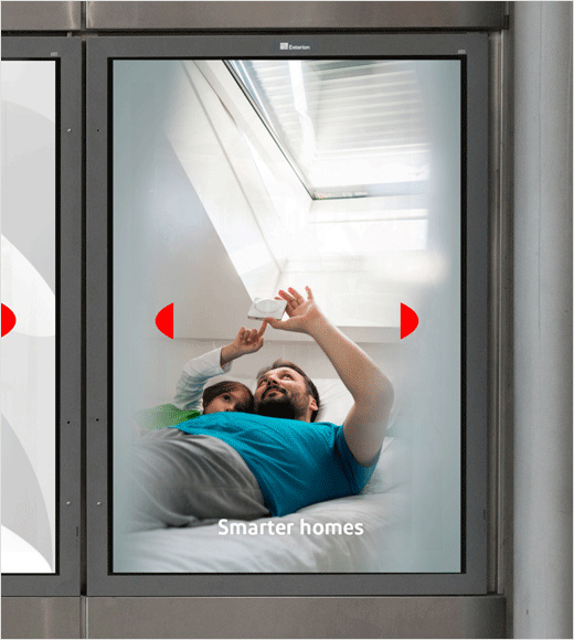 杜邦公司新logo設(shè)計(jì)，保留標(biāo)志性的橢圓形，但去掉了外框