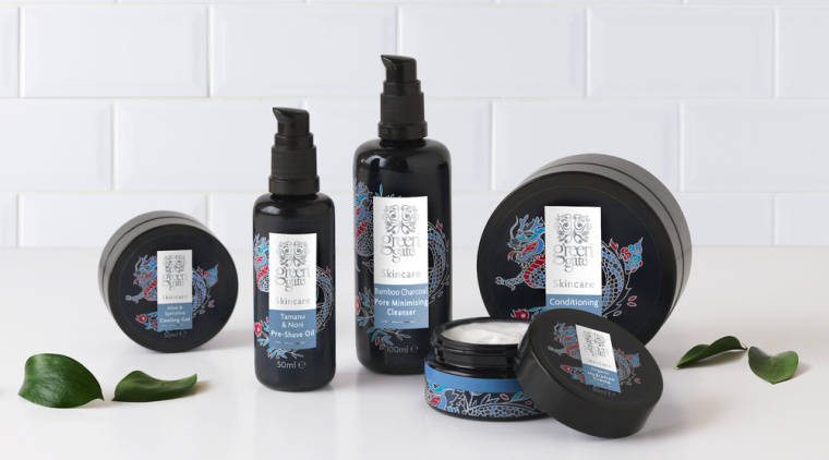 Green Gate護(hù)膚品牌標(biāo)志設(shè)計(jì)包裝設(shè)計(jì)，縷縷金箔增添優(yōu)雅的健康精髓