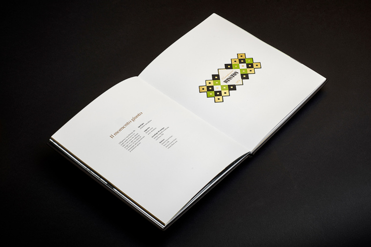 Nuceria Group 國外酒文化宣傳畫冊設(shè)計“瓶子里的故事”-溫斯頓邱吉爾和香檳