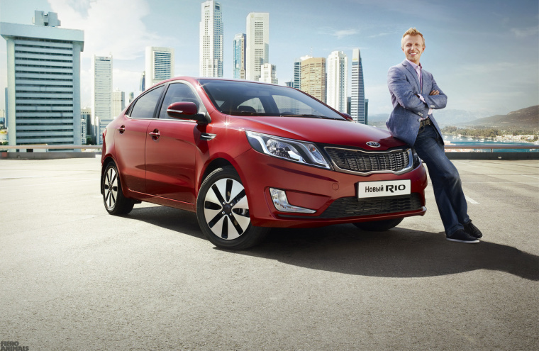 上海海報設(shè)計公司欣賞：一組俄羅斯奇幻的汽車與飛機(jī)創(chuàng)意海報設(shè)計