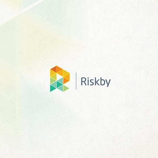 相似顏色標(biāo)志設(shè)計(jì)：黃色，橙色和綠色風(fēng)險(xiǎn)的標(biāo)志設(shè)計(jì)