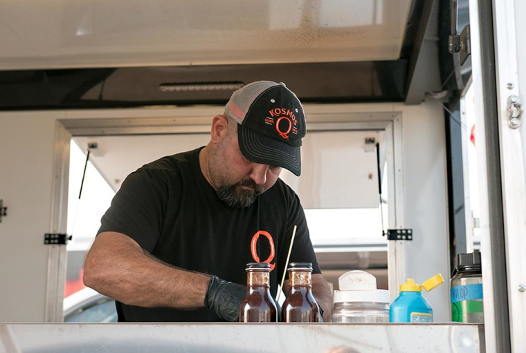 Kosmos Q專業(yè)燒烤餐飲與用品品牌視覺識(shí)別VIS設(shè)計(jì),圍繞Q字母的設(shè)計(jì)