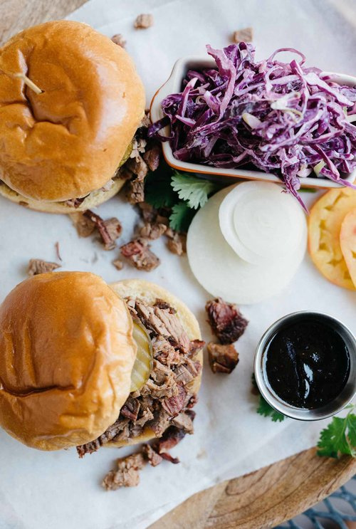 Kosmos Q專業(yè)燒烤餐飲與用品品牌視覺識(shí)別VIS設(shè)計(jì),圍繞Q字母的設(shè)計(jì)