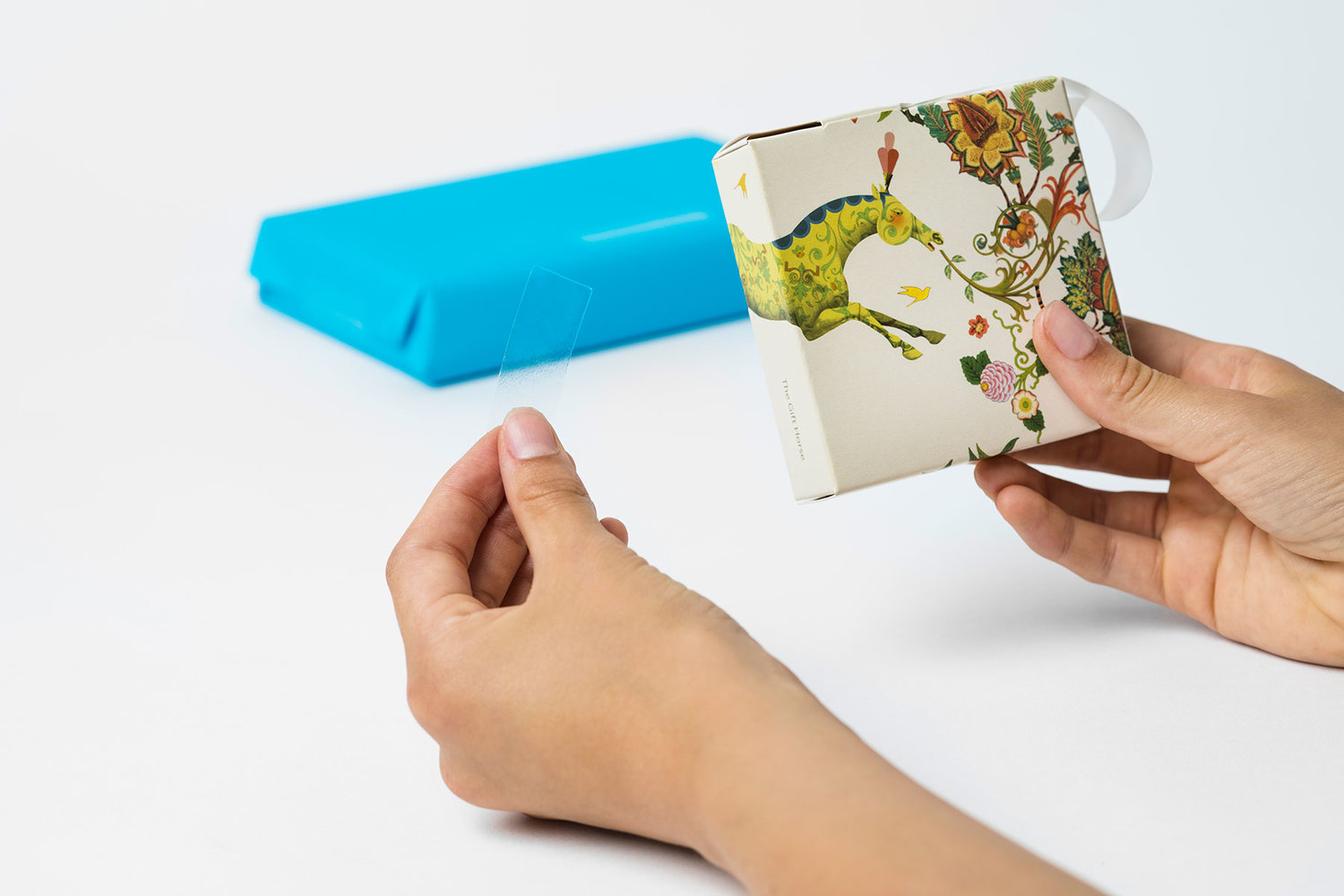 Joyn文具品牌新包裝設計，想用藝術(shù)插畫改善人們使用禮品包裝的方式