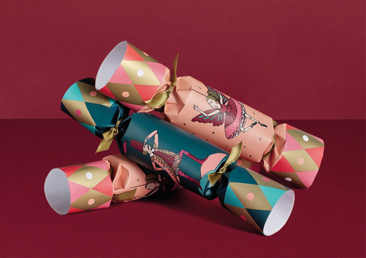 Charbonnel圣誕節(jié)巧克力禮品包裝設(shè)計(jì),設(shè)計(jì)靈感來自芭蕾舞劇院與童話故事 Charbonnel圣誕節(jié)巧克力禮品包裝設(shè)計(jì),設(shè)計(jì)靈感來自芭蕾舞劇院與童話故事