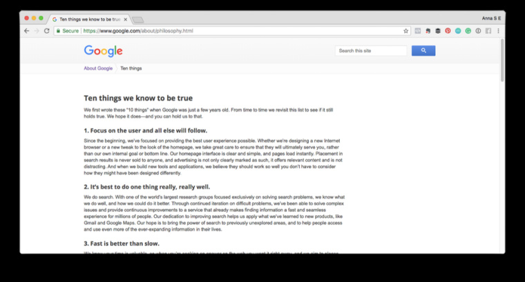 谷歌的“我們知道的十件事情是真的”包括“6。你可以在不做惡的情況下賺錢?！埃?。你可以在沒有西裝的情況下表現(xiàn)得很嚴肅?！昂?0.很棒，但還不夠好?！?