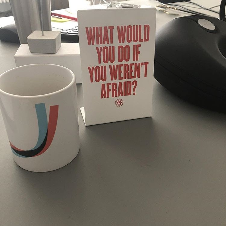 悉尼證券交易所APX網(wǎng)站設(shè)計APX馬克杯設(shè)計