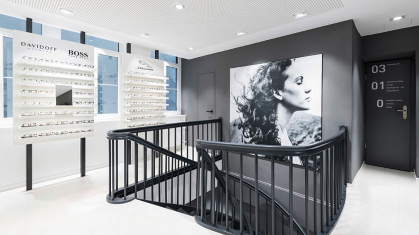 KIND 眼鏡旗艦店店鋪設計,冷色淡灰風格 KIND 眼鏡旗艦店店鋪設計,冷色淡灰風格