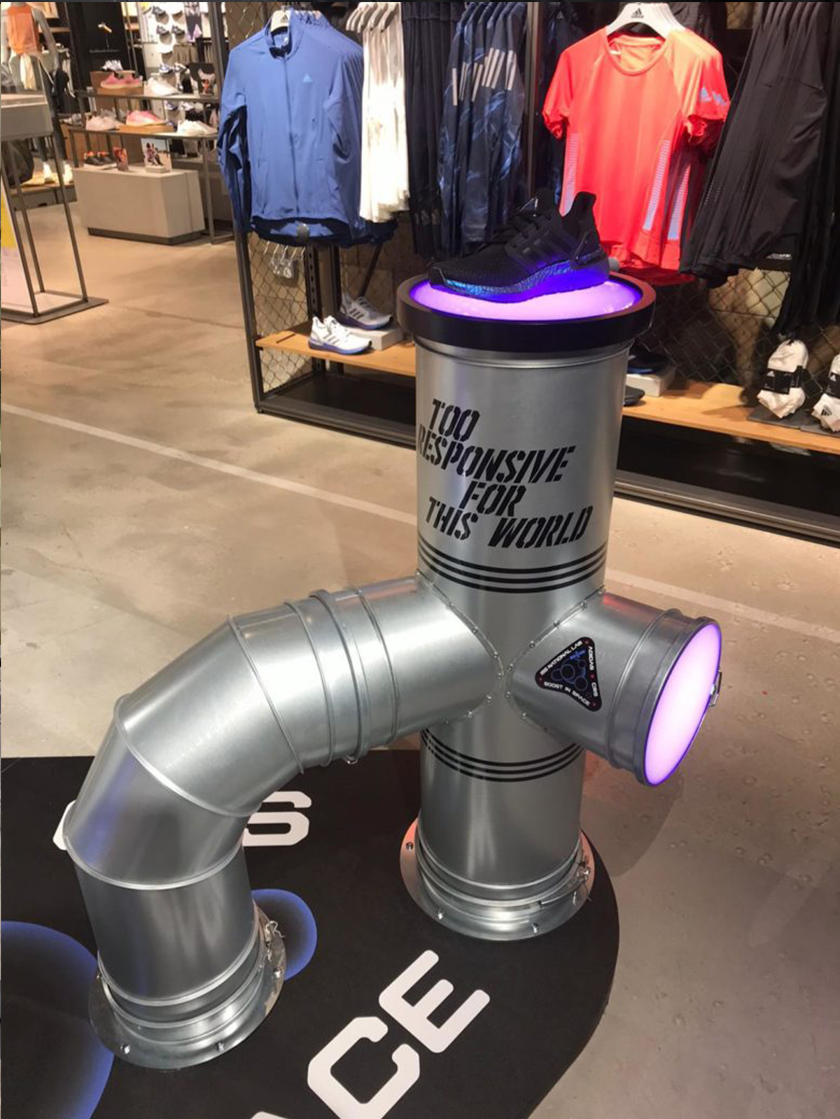 adidas UltraBoost 20 體育用品店鋪空間設(shè)計(jì),如何以引人入勝的品牌體驗(yàn)征服世界 adidas UltraBoost 20 體育用品店鋪空間設(shè)計(jì),如何以引人入勝的品牌體驗(yàn)征服世界