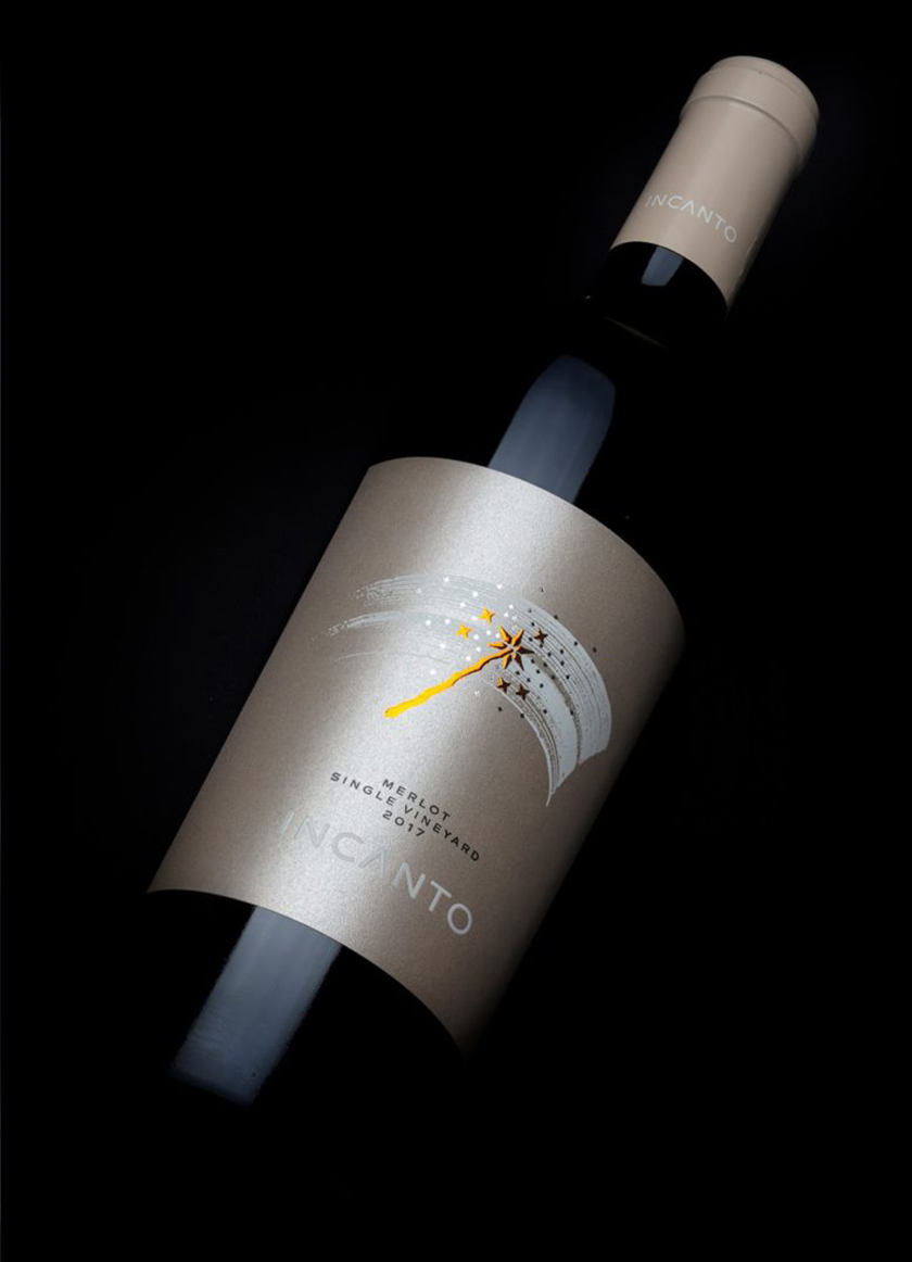 Incanto葡萄酒酒標包裝標簽設計,菜肴凹凸金箔印刷工藝的魔術棒圖案 Incanto葡萄酒酒標包裝標簽設計,菜肴凹凸金箔印刷工藝的魔術棒圖案