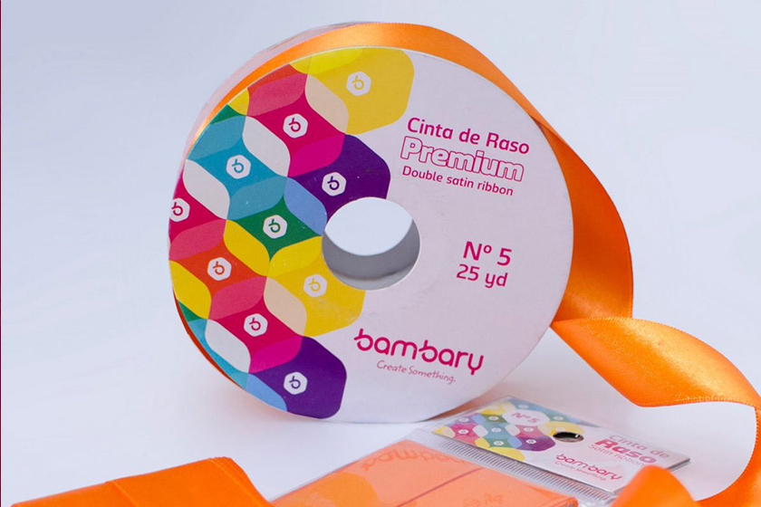 bambary毛線品牌命名logo設(shè)計(jì)與品牌vi形象設(shè)計(jì)。多彩的六邊形色塊