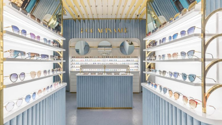 Art''''s Sake 眼鏡旗艦店店鋪空間設(shè)計(jì)，鏡面拋光黃銅和高光澤度白色木材