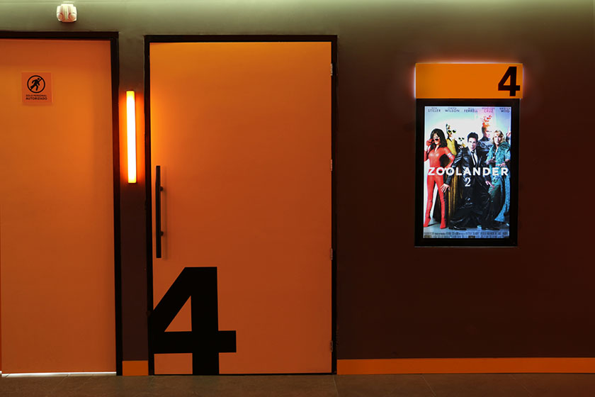 充滿活力激情與超現(xiàn)實主義的CINEBOX電影院品牌vi設計空間設計 充滿活力激情與超現(xiàn)實主義的CINEBOX電影院品牌vi設計空間設計