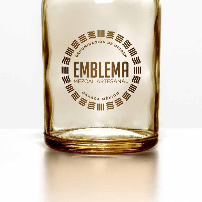 優(yōu)雅的飲料標志logo設計-美味的和令人難忘的梅斯卡爾酒品牌logo設計