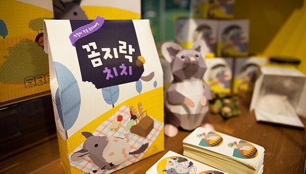 Kkomjirak 嚙齒動(dòng)物寵物食品包裝設(shè)計(jì)，可愛(ài)韓國(guó)風(fēng)插畫(huà)設(shè)計(jì)