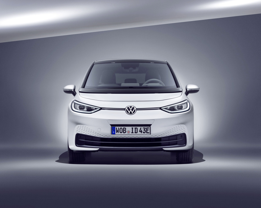 大眾汽車新logo設(shè)計(jì),更扁平簡(jiǎn)約,迎合電動(dòng)汽車時(shí)代到來 大眾汽車新logo設(shè)計(jì),更扁平簡(jiǎn)約,迎合電動(dòng)汽車時(shí)代到來