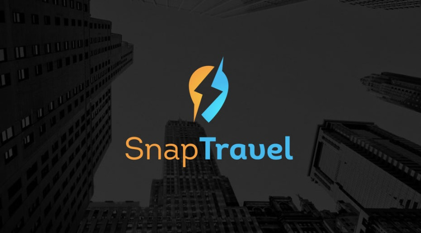 藍(lán)色和黃色橢圓形，帶有負(fù)空間照明螺栓旅游logo設(shè)計(jì)