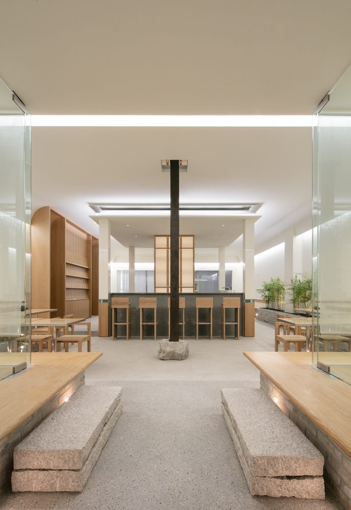  SAEMCafé咖啡店餐飲空間設(shè)計，穩(wěn)定比例的結(jié)構(gòu)美學(xué)