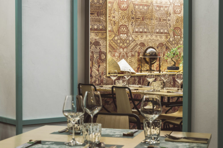 Dhabbu亞洲美食餐廳餐飲空間設(shè)計(jì)，突出亞洲元素