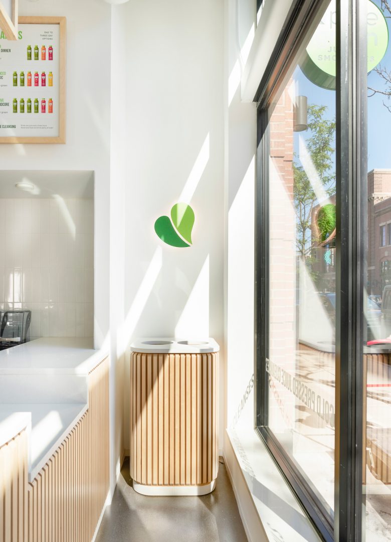 Pure Green 綠色食品果汁飲品店鋪si空間設計“北歐簡約樺木自然原木風格”